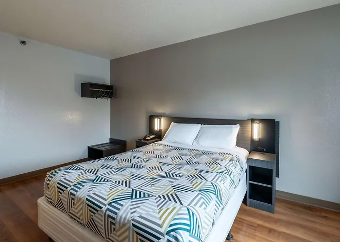 Motel 6-Branford, Ct - New Haven